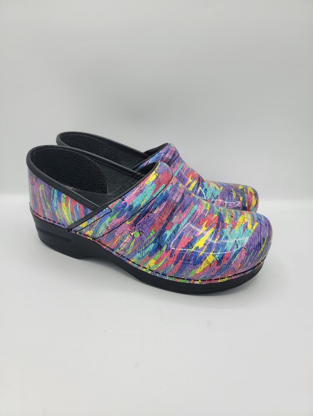 Dankso Women's Colorful Multicolor Slip-On Clogs